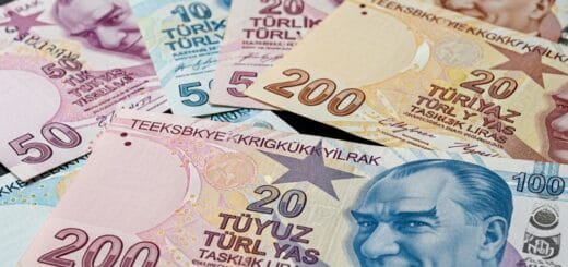 Turkijos Lira: Kelionė Per Istoriją, Ekonomikos Sūkurius ir Ateities Perspektyvas